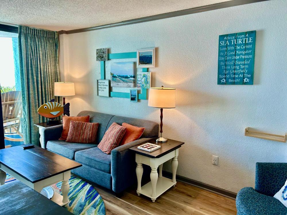 Flip Flop at Compass Cove